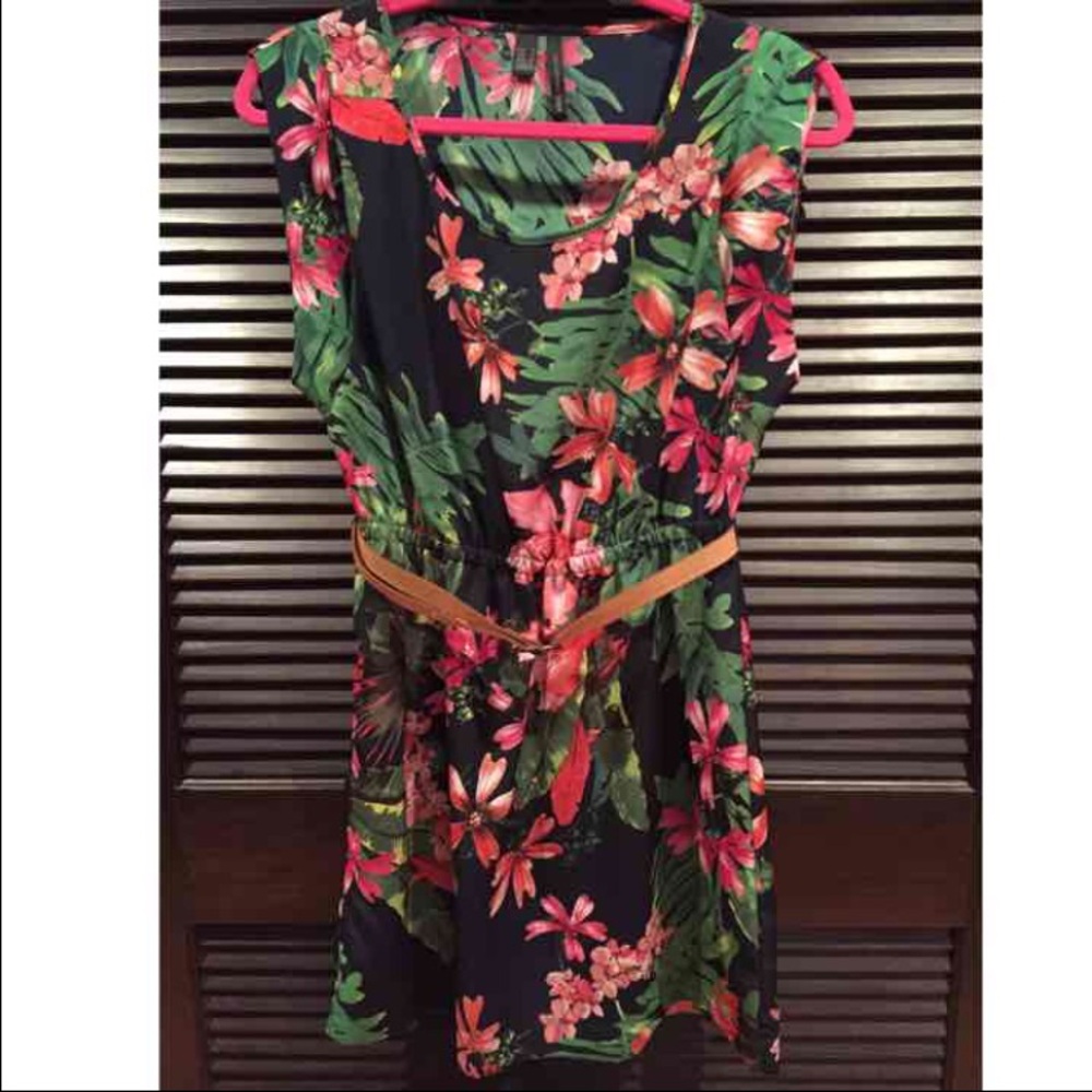 Floral Print Romper Dress with Belt